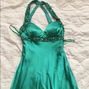 Panoply Emerald Green Prom Dress